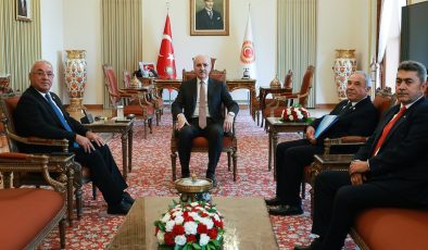 Numan Kurtulmuş’tan ‘yeni anayasa’ kabulleri