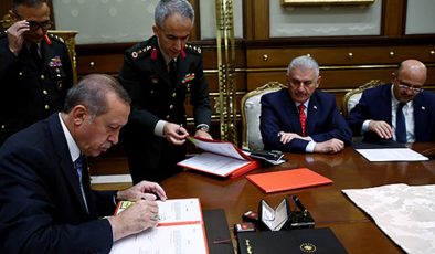 YAŞ kararlarını Erdoğan’a sunan Albay’ın hükmü bozuldu