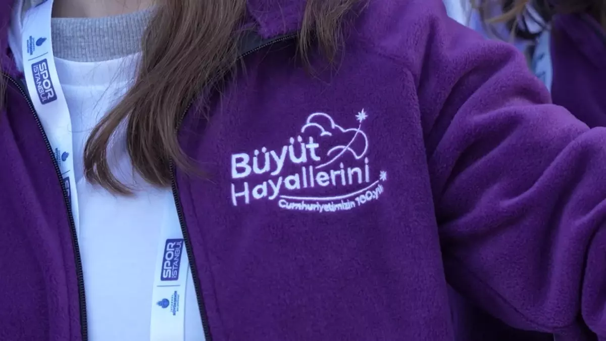 İBB, Büyüt Hayallerini Eğitim Bursu Başvuru Süresini Uzattı