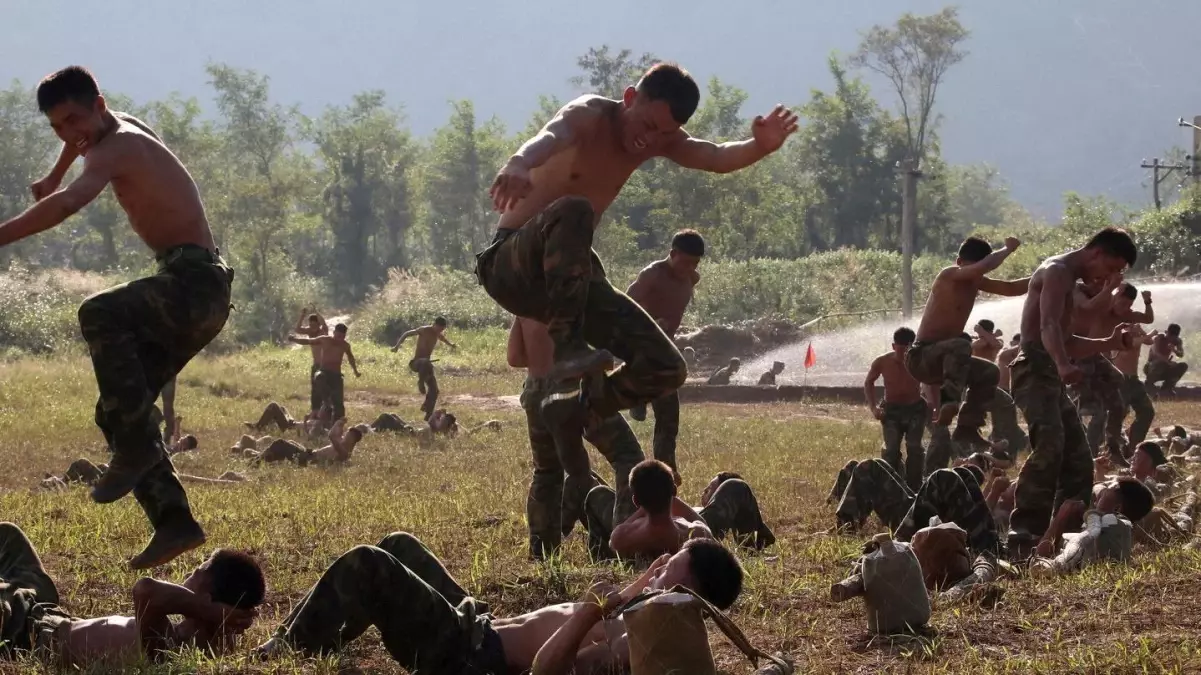 Kuzey Koreli Askerler Rusya İçin Savaşmaya mı Gidiyor?